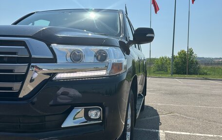 Toyota Land Cruiser 200, 2020 год, 7 500 000 рублей, 3 фотография