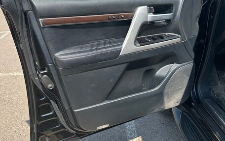 Toyota Land Cruiser 200, 2020 год, 7 500 000 рублей, 13 фотография