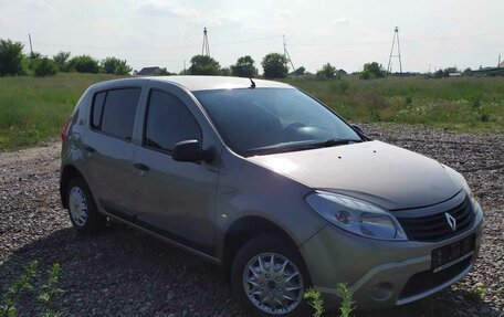 Renault Sandero I, 2010 год, 750 000 рублей, 2 фотография