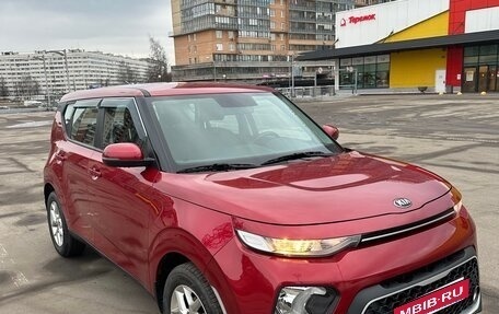 KIA Soul III, 2020 год, 1 950 000 рублей, 2 фотография