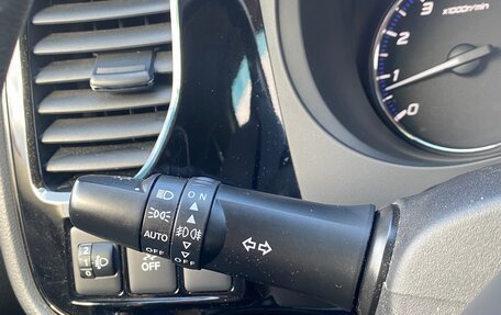 Mitsubishi Outlander III рестайлинг 3, 2018 год, 2 470 000 рублей, 13 фотография