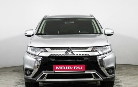Mitsubishi Outlander III рестайлинг 3, 2020 год, 1 999 585 рублей, 2 фотография
