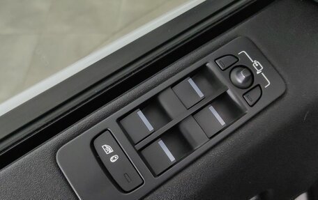 Land Rover Discovery Sport I рестайлинг, 2015 год, 2 090 000 рублей, 22 фотография