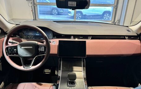 Land Rover Range Rover Evoque II, 2025 год, 5 990 000 рублей, 12 фотография