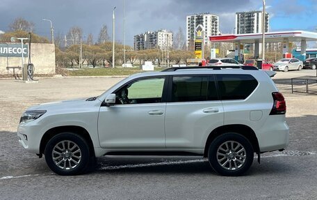 Toyota Land Cruiser Prado 150 рестайлинг 2, 2019 год, 5 190 000 рублей, 6 фотография