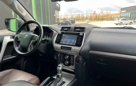 Toyota Land Cruiser Prado 150 рестайлинг 2, 2019 год, 5 190 000 рублей, 10 фотография