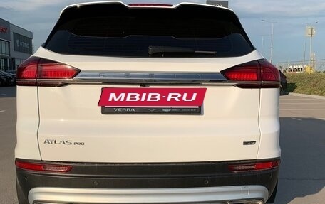 Geely Atlas, 2022 год, 1 810 000 рублей, 7 фотография