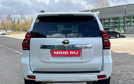 Toyota Land Cruiser Prado 150 рестайлинг 2, 2019 год, 5 190 000 рублей, 3 фотография