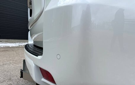 Toyota Land Cruiser Prado 150 рестайлинг 2, 2019 год, 5 190 000 рублей, 24 фотография