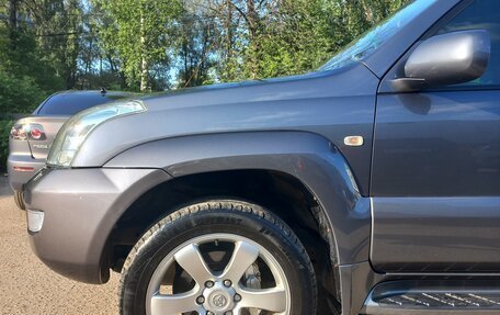 Toyota Land Cruiser Prado 120 рестайлинг, 2006 год, 2 180 000 рублей, 2 фотография