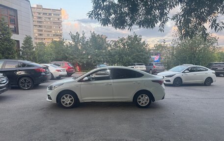 Hyundai Solaris II рестайлинг, 2017 год, 870 000 рублей, 4 фотография