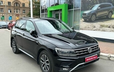 Volkswagen Tiguan II, 2019 год, 2 099 000 рублей, 1 фотография