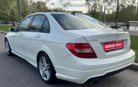 Mercedes-Benz C-Класс, 2012 год, 1 850 000 рублей, 4 фотография