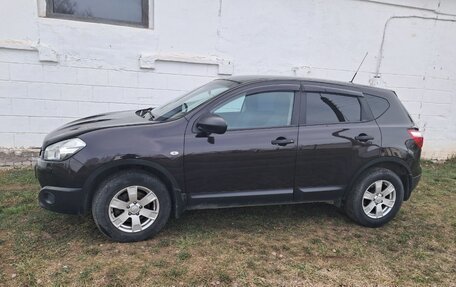 Nissan Qashqai, 2013 год, 915 000 рублей, 2 фотография
