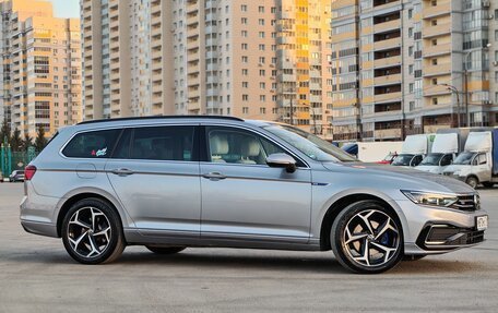 Volkswagen Passat B8 рестайлинг, 2020 год, 3 200 000 рублей, 5 фотография