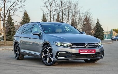 Volkswagen Passat B8 рестайлинг, 2020 год, 3 200 000 рублей, 6 фотография