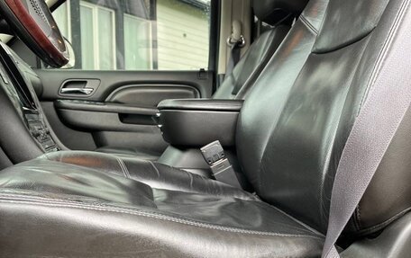 Cadillac Escalade III, 2011 год, 2 500 000 рублей, 8 фотография