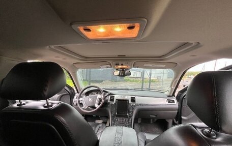 Cadillac Escalade III, 2011 год, 2 500 000 рублей, 9 фотография