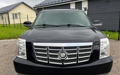 Cadillac Escalade III, 2011 год, 2 500 000 рублей, 4 фотография
