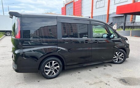 Honda Stepwgn IV, 2018 год, 2 300 000 рублей, 18 фотография