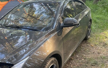 Chevrolet Cruze II, 2014 год, 890 000 рублей, 3 фотография