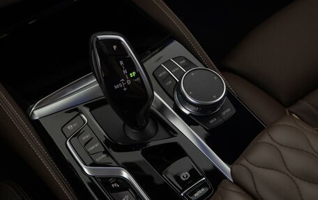BMW 5 серия, 2021 год, 5 800 000 рублей, 28 фотография