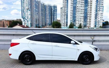 Hyundai Solaris II рестайлинг, 2014 год, 1 107 000 рублей, 6 фотография
