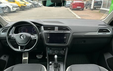 Volkswagen Tiguan II, 2019 год, 2 099 000 рублей, 15 фотография