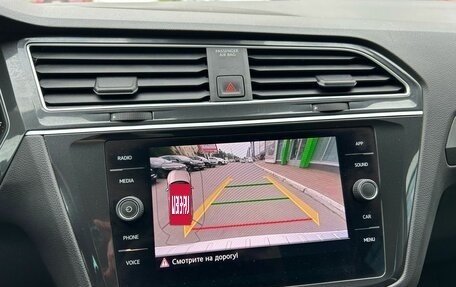 Volkswagen Tiguan II, 2019 год, 2 099 000 рублей, 21 фотография