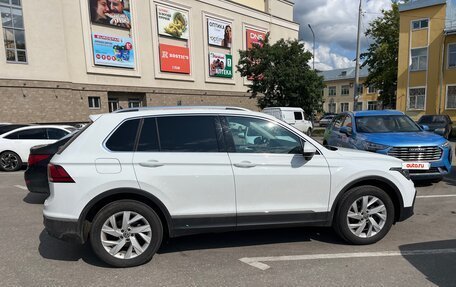 Volkswagen Tiguan II, 2021 год, 3 550 000 рублей, 4 фотография