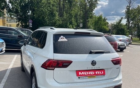 Volkswagen Tiguan II, 2021 год, 3 550 000 рублей, 3 фотография