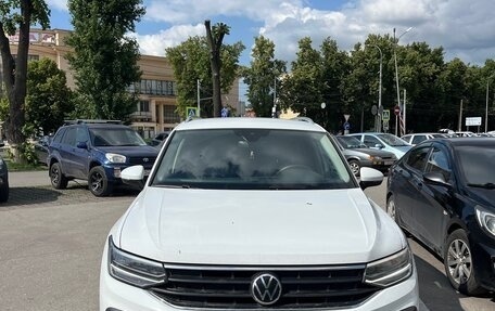 Volkswagen Tiguan II, 2021 год, 3 550 000 рублей, 5 фотография