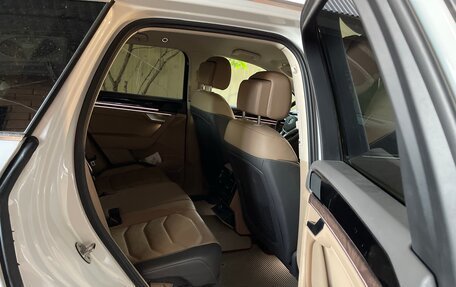 Volkswagen Touareg III, 2019 год, 4 750 000 рублей, 5 фотография