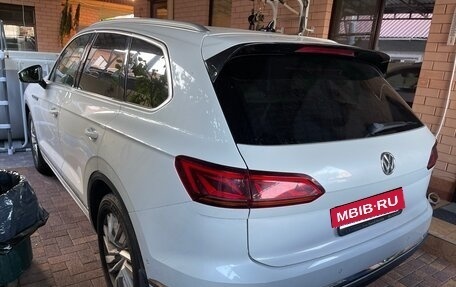 Volkswagen Touareg III, 2019 год, 4 750 000 рублей, 4 фотография