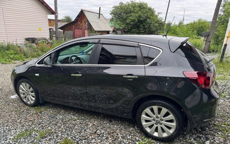Opel Astra J, 2013 год, 950 000 рублей, 3 фотография