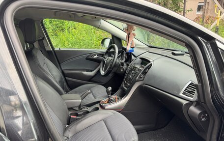Opel Astra J, 2013 год, 950 000 рублей, 13 фотография