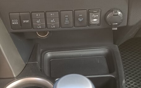 Toyota RAV4, 2013 год, 1 950 000 рублей, 7 фотография