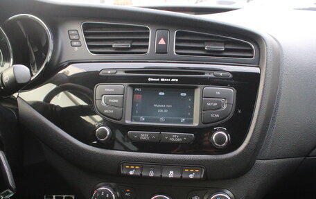 KIA cee'd III, 2014 год, 1 065 000 рублей, 17 фотография