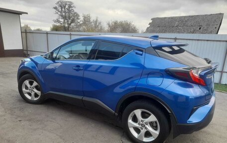 Toyota C-HR I рестайлинг, 2018 год, 2 030 000 рублей, 3 фотография