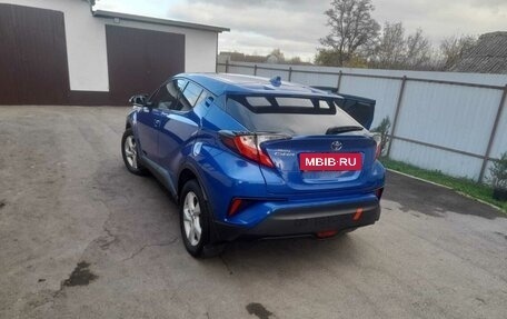 Toyota C-HR I рестайлинг, 2018 год, 2 030 000 рублей, 2 фотография