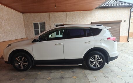 Toyota RAV4, 2016 год, 2 000 000 рублей, 1 фотография