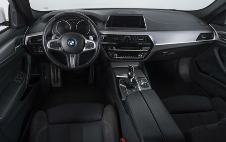 BMW 5 серия, 2018 год, 2 750 000 рублей, 12 фотография