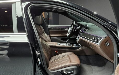 BMW 7 серия, 2022 год, 6 890 000 рублей, 8 фотография