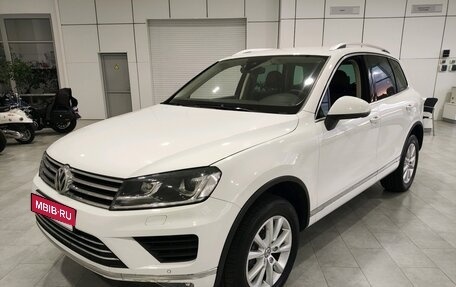 Volkswagen Touareg III, 2016 год, 2 965 000 рублей, 1 фотография