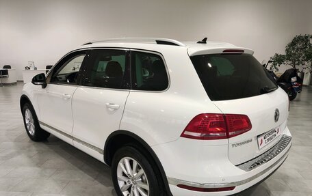 Volkswagen Touareg III, 2016 год, 2 965 000 рублей, 7 фотография