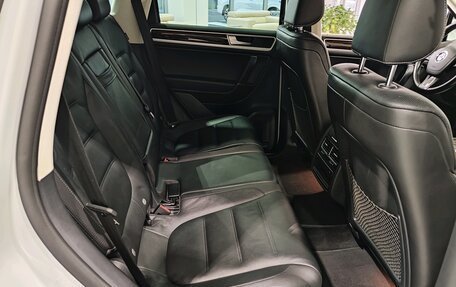 Volkswagen Touareg III, 2016 год, 2 965 000 рублей, 20 фотография