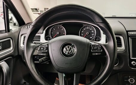Volkswagen Touareg III, 2016 год, 2 965 000 рублей, 23 фотография