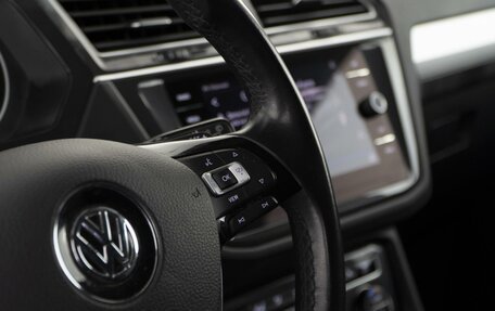 Volkswagen Tiguan II, 2020 год, 2 830 000 рублей, 14 фотография
