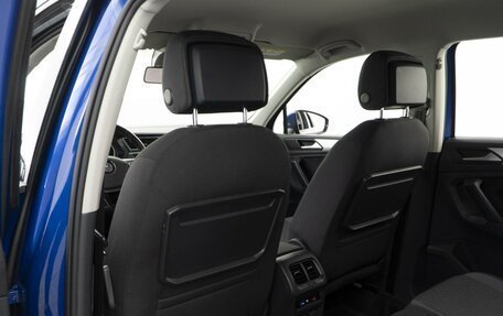 Volkswagen Tiguan II, 2020 год, 2 830 000 рублей, 11 фотография