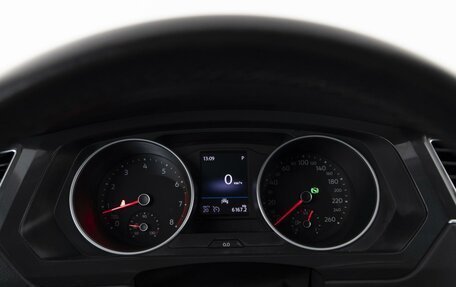 Volkswagen Tiguan II, 2020 год, 2 830 000 рублей, 28 фотография